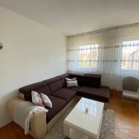شقة Stilvolle 3-zimmer-wohnung In